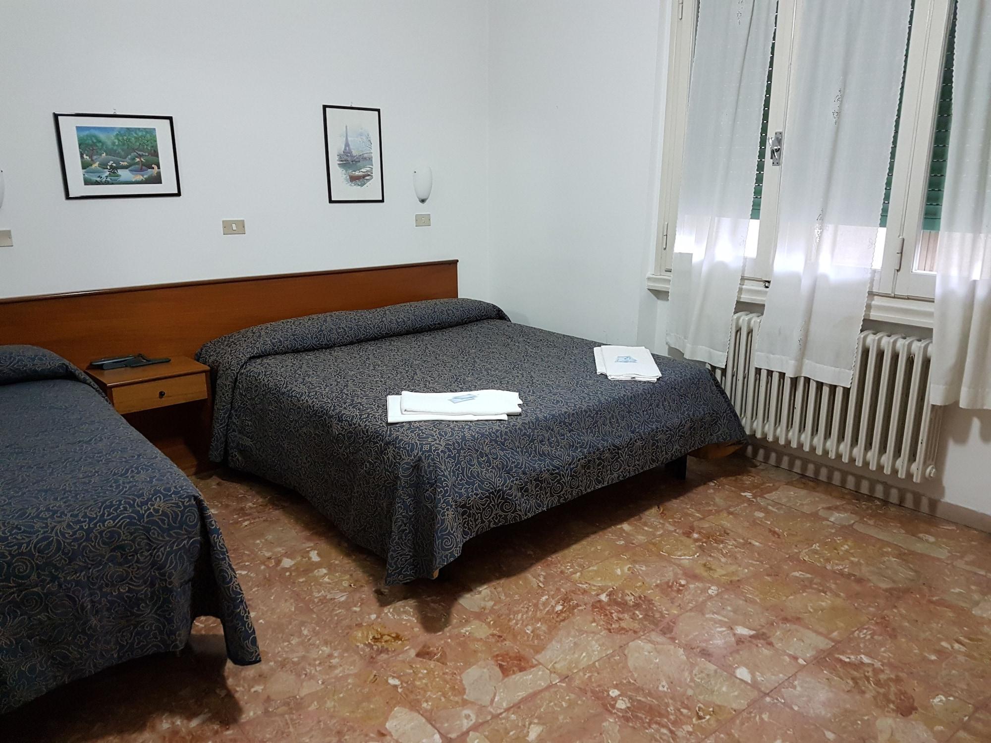 Albergo Sonia Φλωρεντία Εξωτερικό φωτογραφία