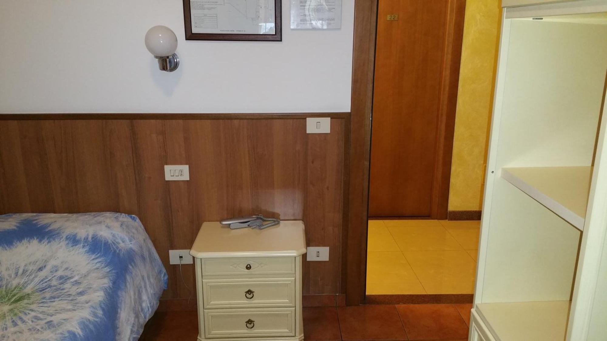 Albergo Sonia Φλωρεντία Δωμάτιο φωτογραφία